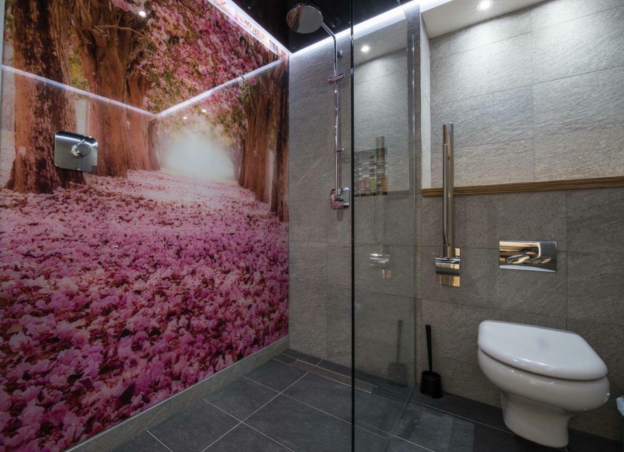 Zinn Apartments - City Centre แอเบอร์ดีน ภายนอก รูปภาพ
