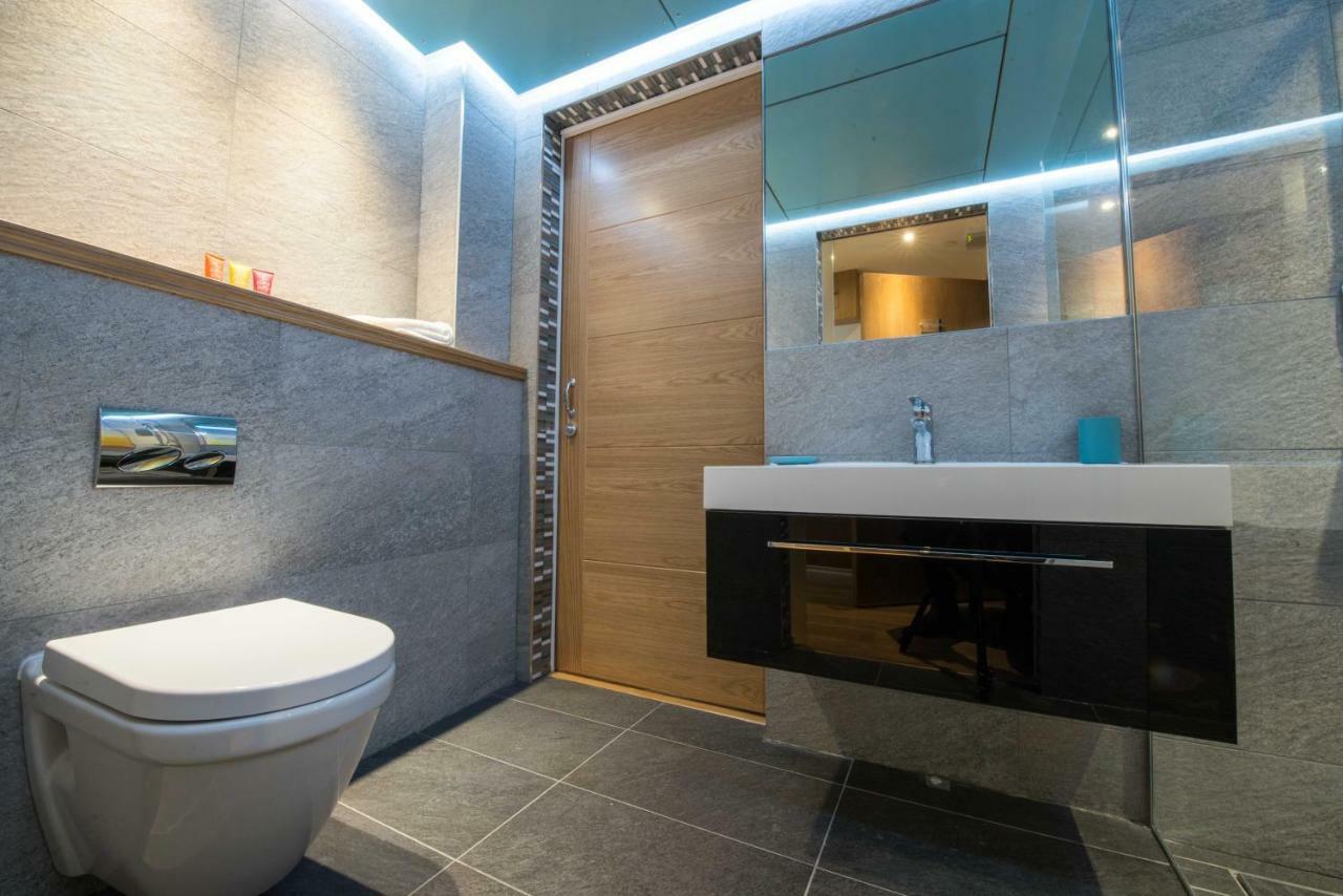 Zinn Apartments - City Centre แอเบอร์ดีน ภายนอก รูปภาพ